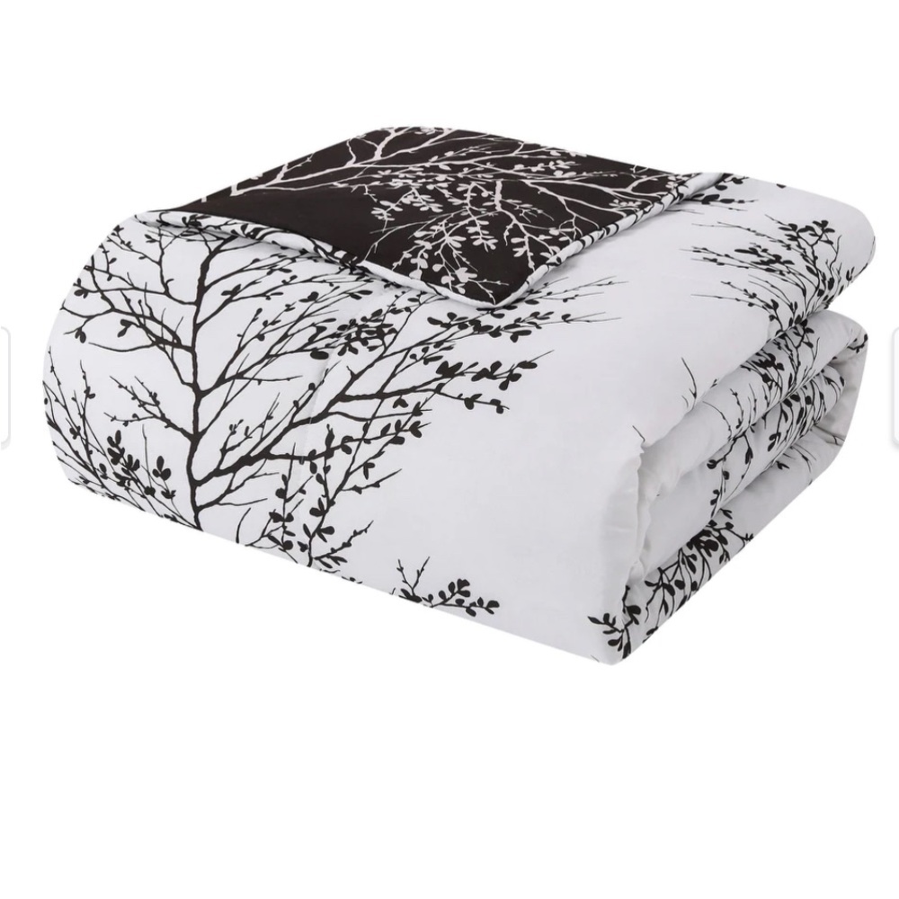 VCNY Home Leaf Bed-in-a-Bag Comforter Set - Black/White - Queen